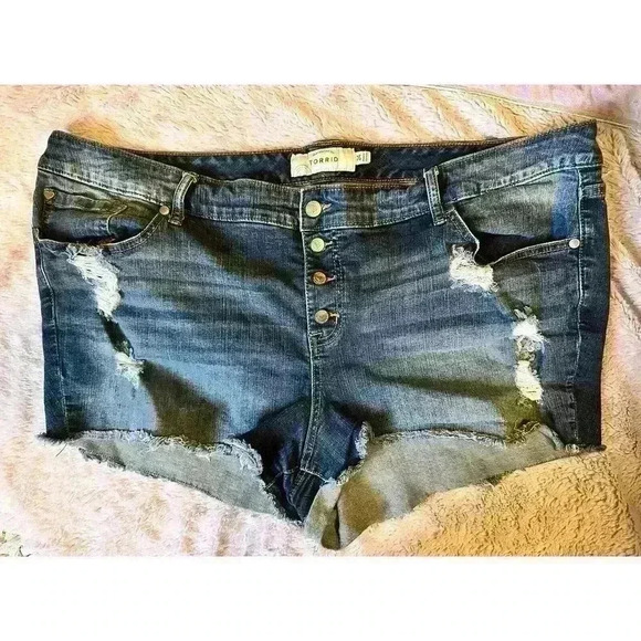 Torrid Shorts Women 24 Blue Cotton Stretch Denim Distressed Button Fly Cut Off - Picture 1 of 6